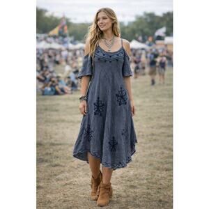 Beach By Exist Women's Midi Dress Size M Gray Embroidered Boho Retro